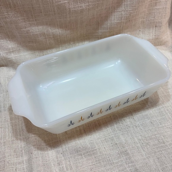 Vintage Fire-King Milk Glass Loaf Pan Starburst Atomic Blue Gold MCM Bakeware - Picture 2 of 8
